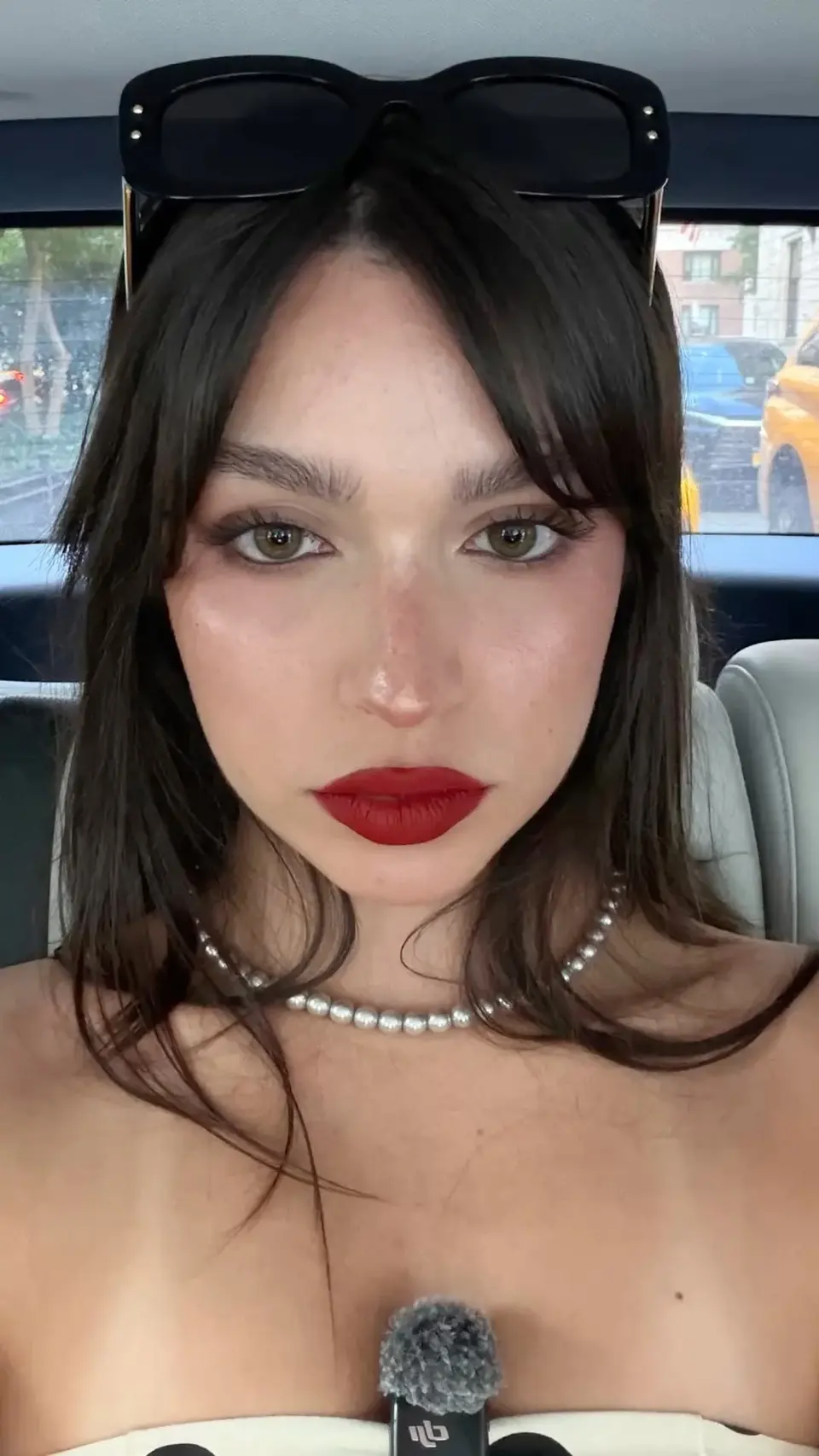 Red Lips Pearl Choker